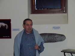 Massimo Calabresi durante la sua conferenza nell'apertura pubblica del 9 aprile 2011