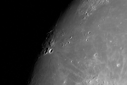 Ripresa dei crateri Erodoto e Aristarco sulla Luna. Riprese effettuate con una Canon EOS 350D su riflettore Vixen VMC200;  pose di 1/1000 a 800 ISO. Foto di Bruno Pulcinelli.