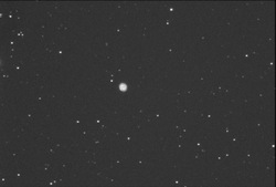 Questa immagine di NGC7662 in Andromeda e' stata ottenuta da F. Anzellini e R. Haver sommando tra loro 4 pose da 20 secondi l'una con la CCD Pictor sul C8. Sono stati applicati vari filtri per mettere in risalto i dettagli.